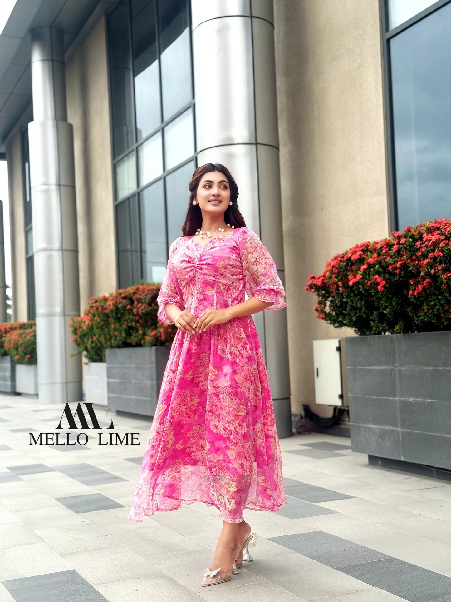 Floral Muse Puff